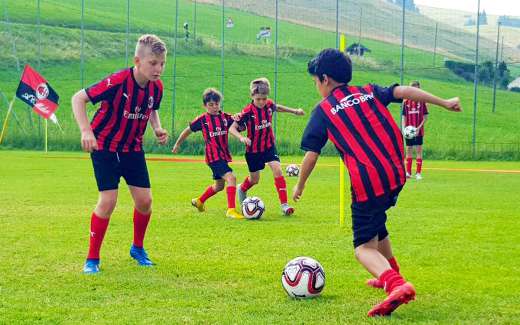 AC Milan Academy Sport Kit - AC Milan Football Academy Camps