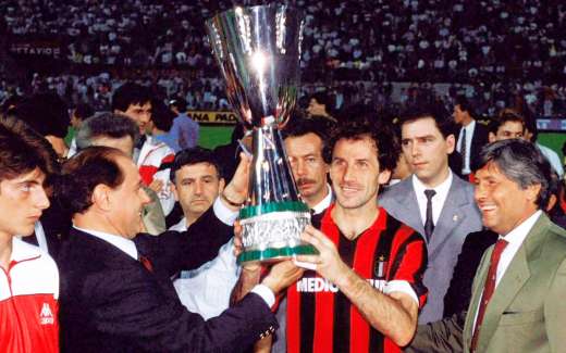 Berlusconi and Baresi raise the cup