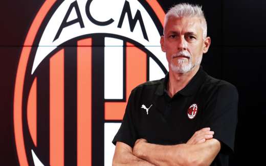 Claudio Zola, AC Milan Head Coach in the Milan Academy Junior Camp